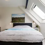 호텔 Dichtbijzee 3*