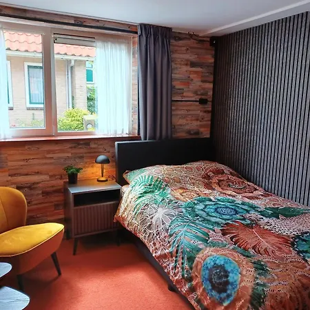 Dichtbijzee Hotell