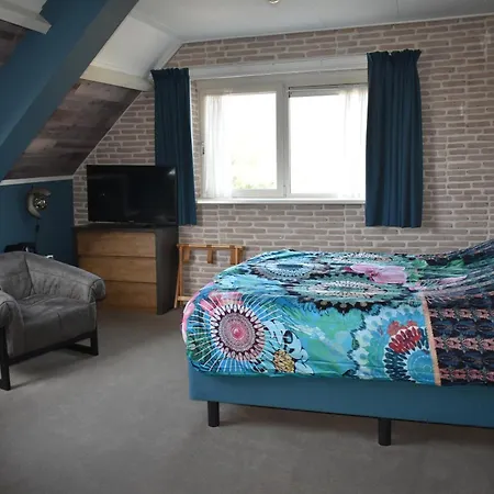Dichtbijzee Hotell