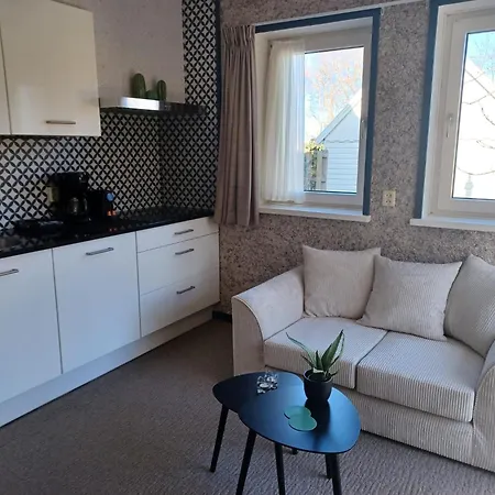 Hotell Dichtbijzee Oosterend (Terschelling)