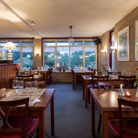 Dichtbijzee Hotell Oosterend (Terschelling)
