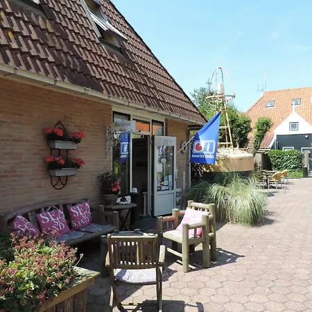 Dichtbijzee Hotell Oosterend (Terschelling)