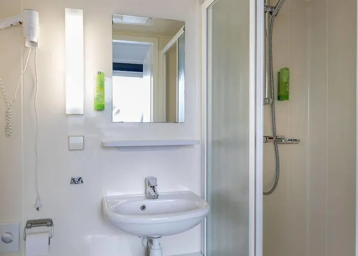 Dichtbijzee Hotel 3*