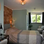 Dichtbijzee Hotel
