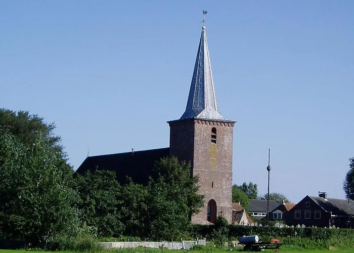 Dichtbijzee מלון