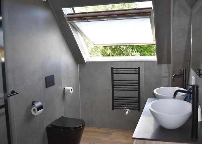 Dichtbijzee מלון אוסטרנד