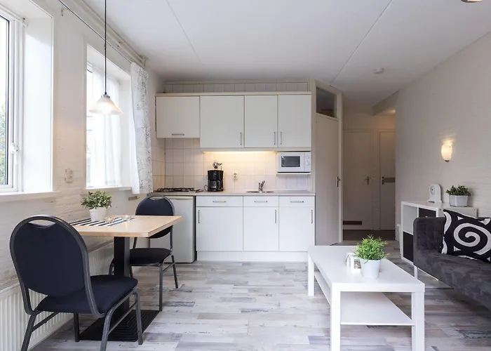 Dichtbijzee 3* אוסטרנד